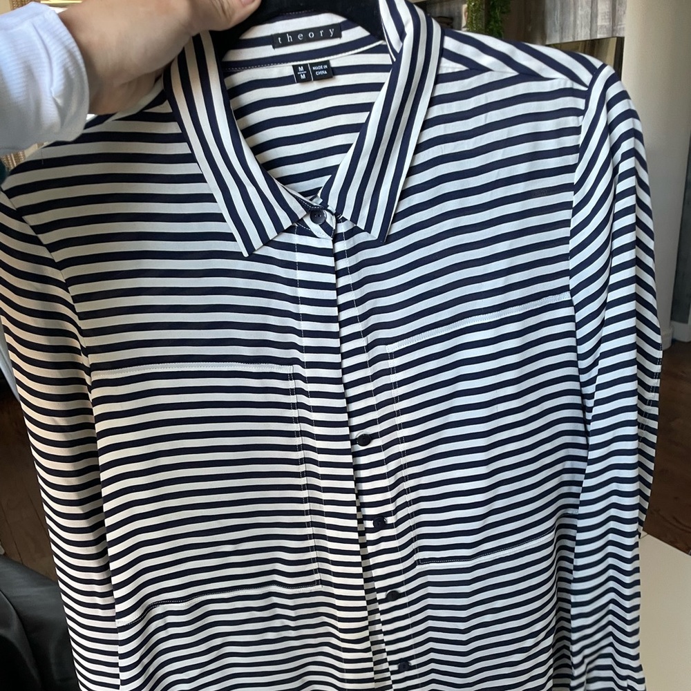 Theory Size M Button Up - image 1